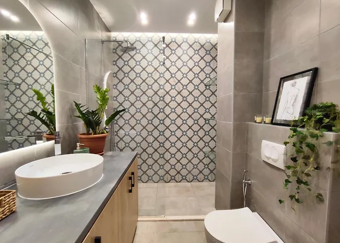 Premium With Parking 公寓 *