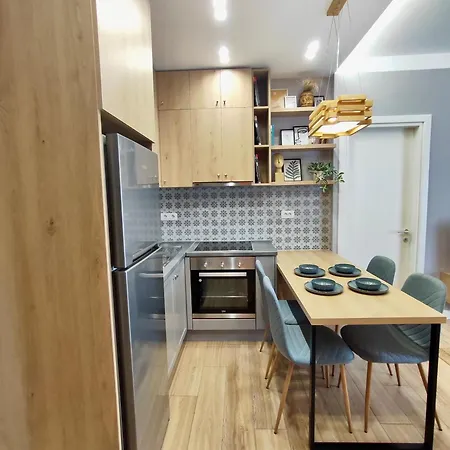 Apartment Premium With Parking *